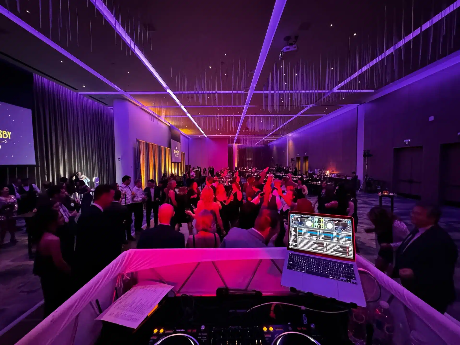 DJ Mike Tomas Edmonton Corporate Party DJ