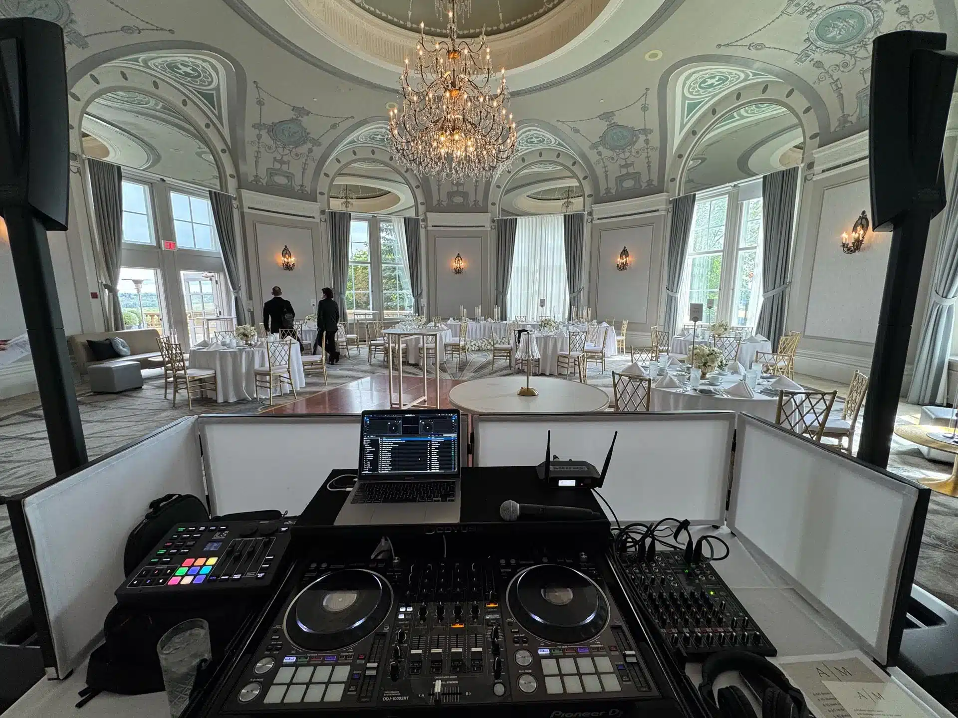 DJ Mike Tomas Wedding Setup