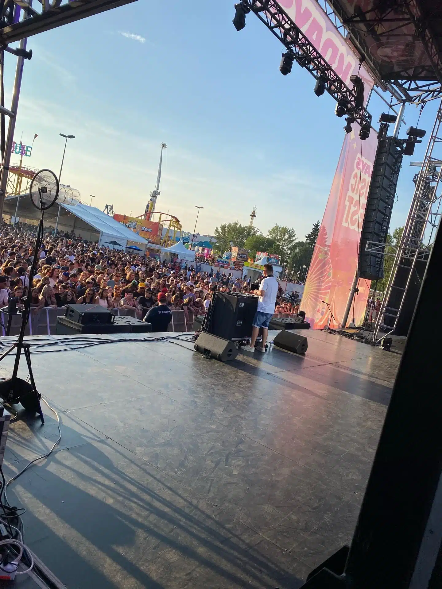 DJ Mike Tomas K Days Concert DJ